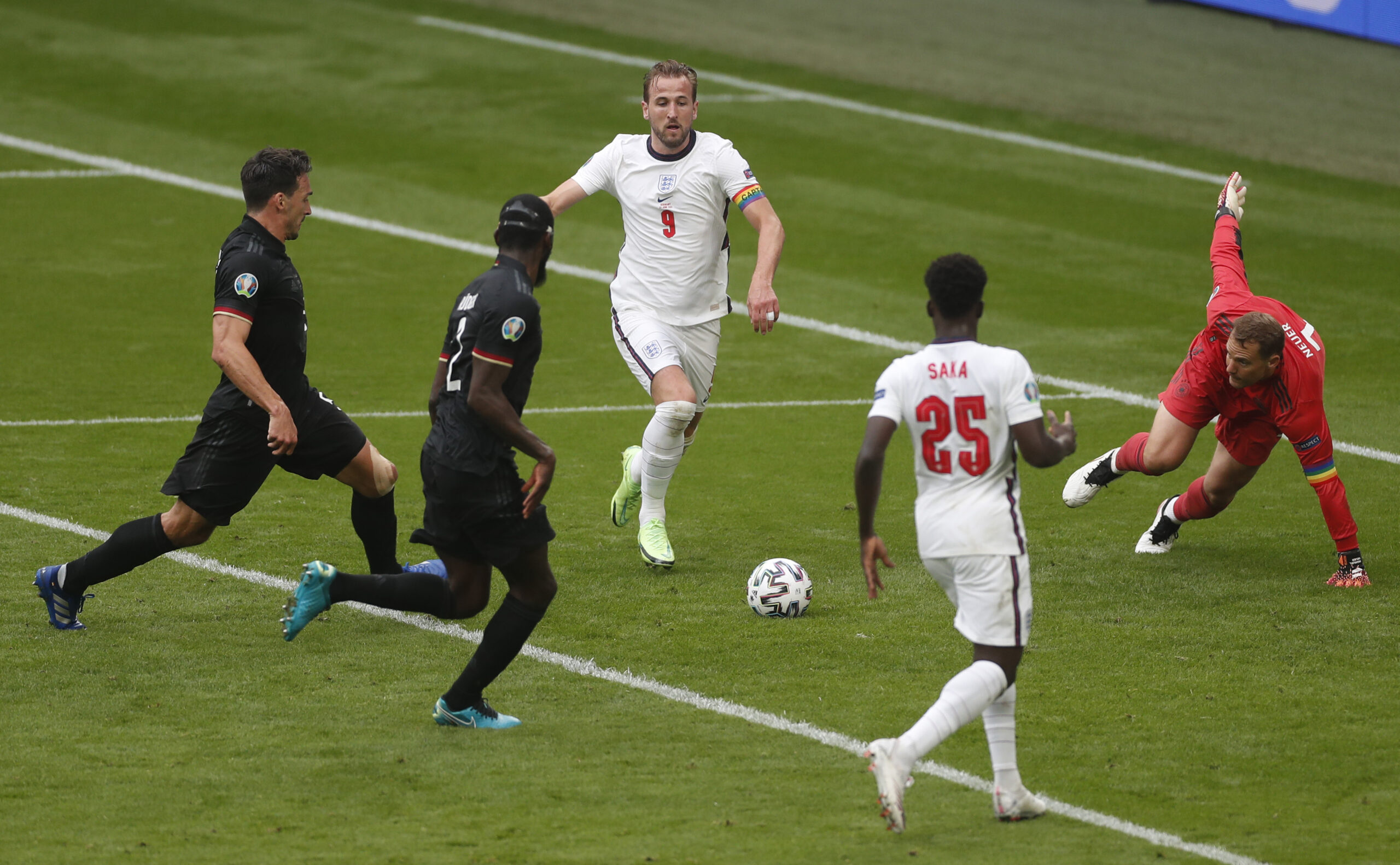 England Beats Germany 2-0 in Round of 16