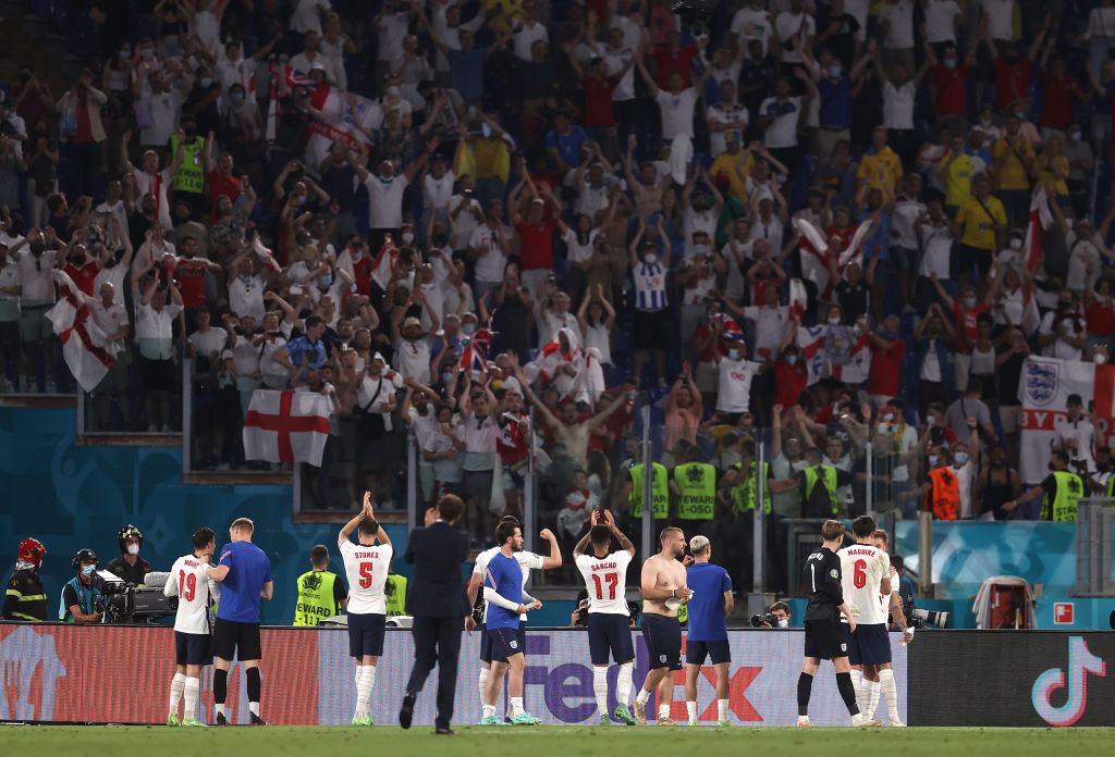 England wins Quarterfinals game against Ukraine at Rome