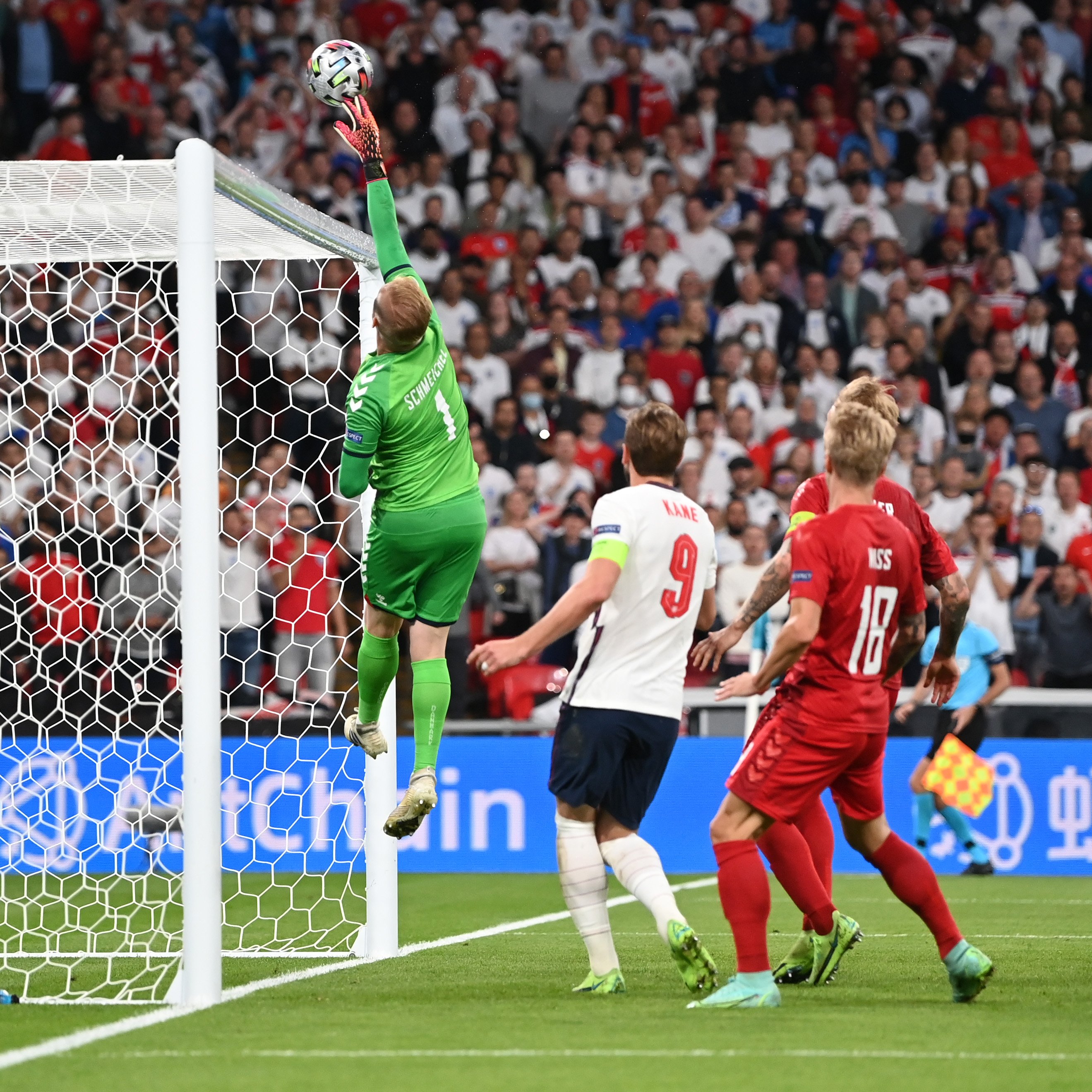 England wins semi-finals against Denmark