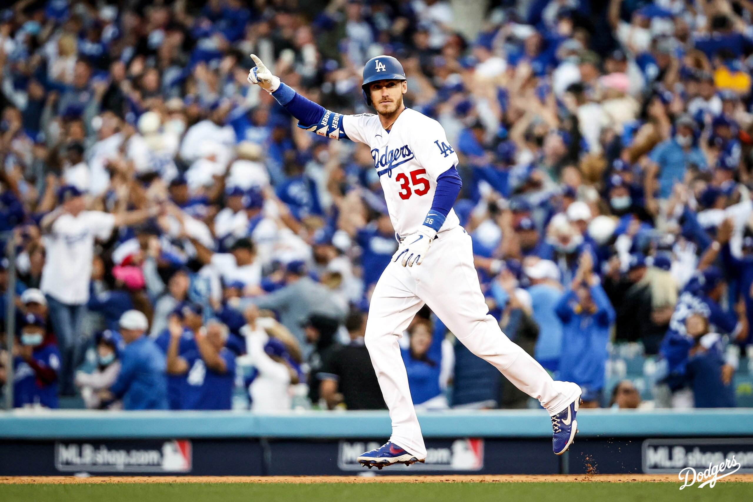 Cody Bellinger Home Run gives Dodgers much needed win