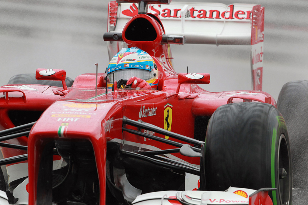 Santander returns to F1 with Ferrari