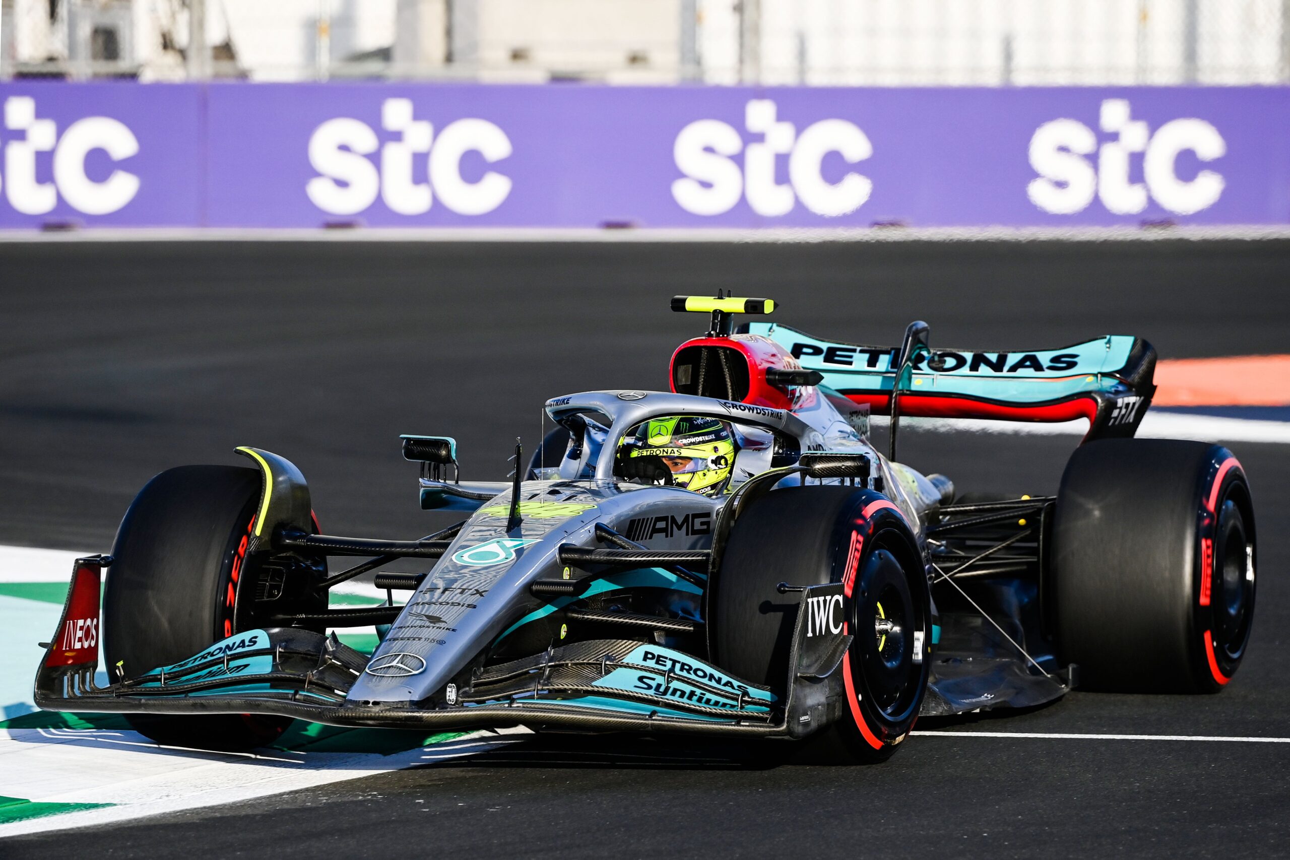 Lewis Hamilton and Mercedes struggle for pace
